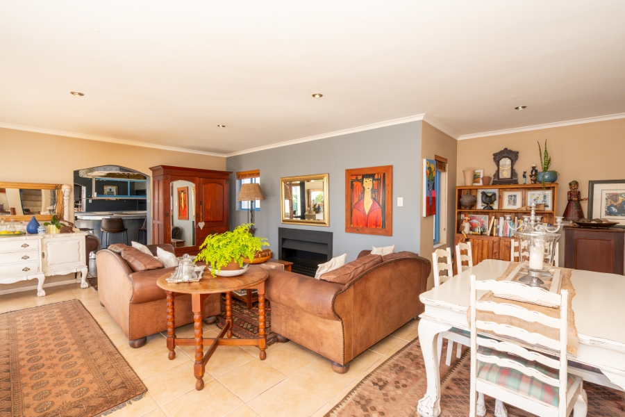 4 Bedroom Property for Sale in Paradise Beach Western Cape